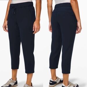 lululemon On the Fly Cropped Joggers Black Cropped Women's Pants 12 Like New